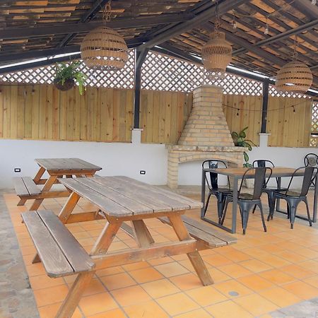 Jardin Cafe Hotel & Restaurant Грасіас Екстер'єр фото