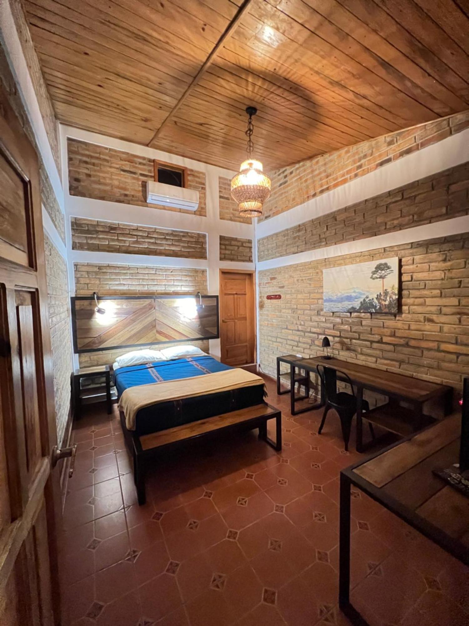 Jardin Cafe Hotel & Restaurant Грасіас Екстер'єр фото